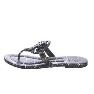 Tory Burch embossed snake sandals Cream/black
Women’s 9
